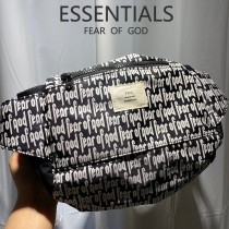 FEAR OF GOD FOG ESSENTIALS 滿印字母彈幕 男女款胸包腰包 情侶高街