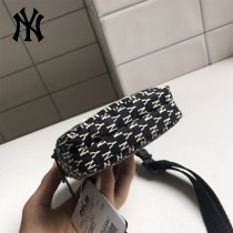 MLB NY滿印老花手機包 原版開模 高品質 支持掃碼驗貨 顏色黑色 米色 天藍