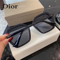 Dior2021新款偏光太陽鏡潮流時尚 女士款百搭瘦臉太陽鏡