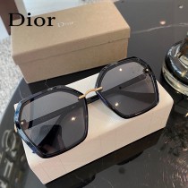 Dior2021新款偏光太陽鏡潮流時尚 女士款百搭瘦臉太陽鏡