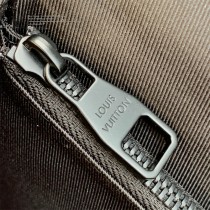M45864-02   新款男士S Lock Sling 腰包