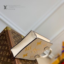 M80449  原單 Petit Sac Plat 手袋迷你琴譜包