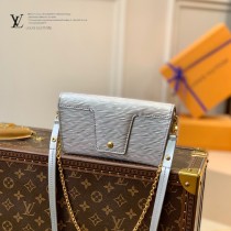 M80819  銀  原單PADLOCK ON STRAP 手袋