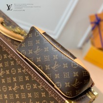 M45832  黃皮 原單 Odeon 小號手袋牛角包