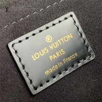 M80682   黑色   原單PADLOCK ON STRAP 手袋