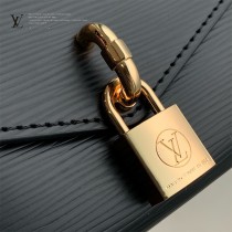 M80682   黑色   原單PADLOCK ON STRAP 手袋