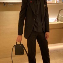 m69575-002   原單PETIT SAC PLAT 手袋