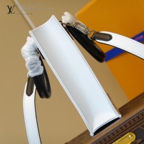m69575-005   原單PETIT SAC PLAT 手袋