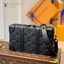 M80549  原單 LV 全皮壓花 SOFT TRUNK WALLET 盒子包