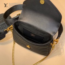 M56461-01   原單新款 Multi Pochette New Wave手袋