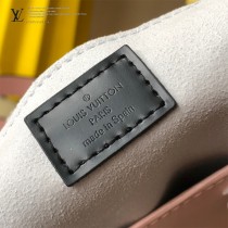 m69575-001   原單PETIT SAC PLAT 手袋