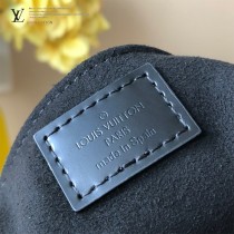 m69575-002   原單PETIT SAC PLAT 手袋
