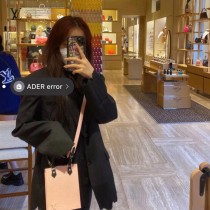 m69575-001   原單PETIT SAC PLAT 手袋