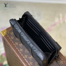 M80549  原單 LV 全皮壓花 SOFT TRUNK WALLET 盒子包