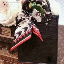 m69575-002   原單PETIT SAC PLAT 手袋