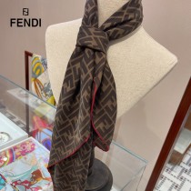 Fendi 字母元素風格斜紋真絲砂洗工藝方巾