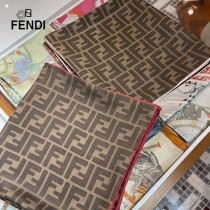 Fendi 字母元素風格斜紋真絲砂洗工藝方巾