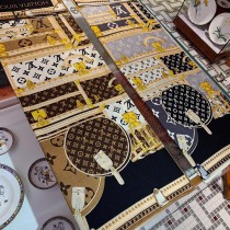 LV Monogram 最新羊絨真絲披肩大方巾