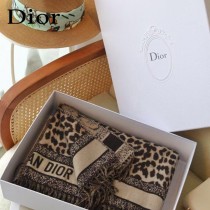 DIOR 復古豹紋米色 Mizza 圖案披肩