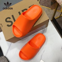 ADIDAS Kanye West x Adidas Yeezy Slide椰子戶外風格沙灘涉水百搭運動穿搭拖鞋拖鞋