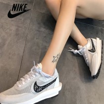 耐克Sacai x Nike LVD Waffle Daybreak 聯名解構走秀款高端跑鞋