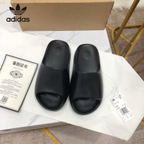 ADIDAS Kanye West x Adidas Yeezy Slide椰子戶外風格沙灘涉水百搭運動穿搭拖鞋拖鞋