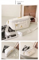 AJ爆裂紋斜挎包男王一博同款跑步運動胸包學生單肩腰包女小背包潮