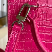 M90564鱷魚紋 M69442 LV原單鱷魚紋Petit Sac Plat 手袋