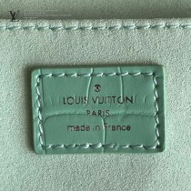 M90564鱷魚紋 M69442 LV原單鱷魚紋Petit Sac Plat 手袋