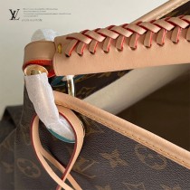 M44869 LV原單老花手袋肩背包