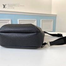 M30443 LV原单Avenue 單肩包胸包