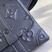 M57952  LV原單 黑色全皮 TRUNK 單肩包胸包