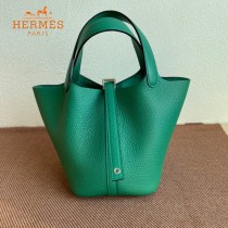 HERMES  丝绒绿  愛馬仕 原單 Picotin 18菜籃子  金銀現貨