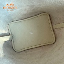 HERMES  奶昔白  愛馬仕 原單 Picotin 18菜籃子  金銀現貨