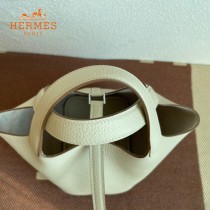 HERMES  奶昔白  愛馬仕 原單 Picotin 18菜籃子  金銀現貨