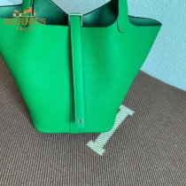 HERMES  竹子绿  愛馬仕 原單 Picotin 18菜籃子  金銀現貨