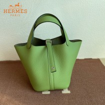 HERMES  牛油果绿  愛馬仕 原單 Picotin 18菜籃子  金銀現貨