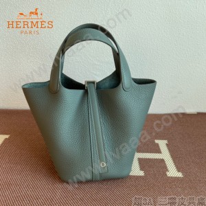 HERMES  杏仁绿  愛馬仕 原單 Picotin 18菜籃子  金銀現貨