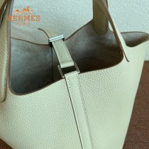 HERMES  奶昔白  愛馬仕 原單 Picotin 18菜籃子  金銀現貨
