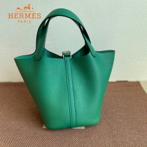 HERMES  丝绒绿  愛馬仕 原單 Picotin 18菜籃子  金銀現貨