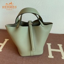 HERMES  鼠尾草绿 愛馬仕 原單 Picotin 18菜籃子  金銀現貨