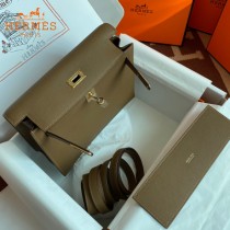 HERMES  威马犬米色  愛馬仕 原單evercolor皮 Kelly DanSe 22cm  金銀扣