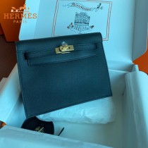 HERMES  黑色  愛馬仕 原單evercolor皮 Kelly DanSe 22cm  金銀扣