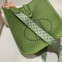 HERMES愛馬仕-013   原單伊芙琳 mini evelyne 17cm 金銀扣現貨蠟線