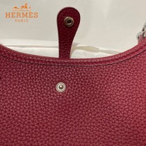 HERMES愛馬仕-08   原單伊芙琳 mini evelyne 17cm 金銀扣現貨蠟線