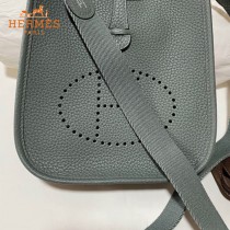 HERMES愛馬仕-07   原單伊芙琳 mini evelyne 17cm 金銀扣現貨蠟線