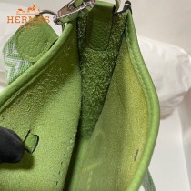 HERMES愛馬仕-013   原單伊芙琳 mini evelyne 17cm 金銀扣現貨蠟線