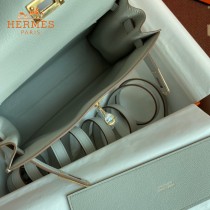 HERMES  珍珠灰  愛馬仕 原單evercolor皮 Kelly DanSe 22cm  金銀扣