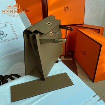 HERMES  威马犬米色  愛馬仕 原單evercolor皮 Kelly DanSe 22cm  金銀扣