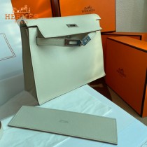 HERMES  奶昔白  愛馬仕 原單evercolor皮 Kelly DanSe 22cm  金銀扣
